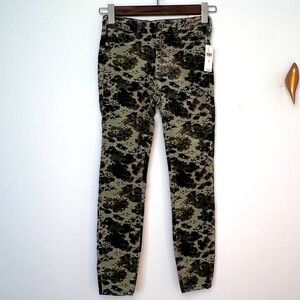 PILCRO, Anthropologie Size 25 Mini Corduroy, Cropped Pants, NWT, Green/ Brown ❣️